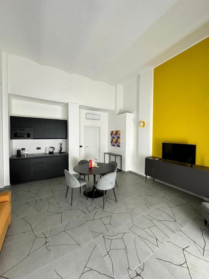 Casa Genovesi - Vicino Porta Nuova F.S. Appartement Turijn Buitenkant foto