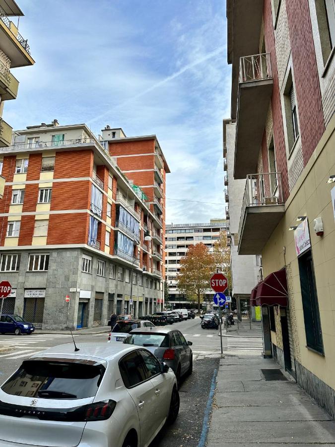 Casa Genovesi - Vicino Porta Nuova F.S. Appartement Turijn Buitenkant foto