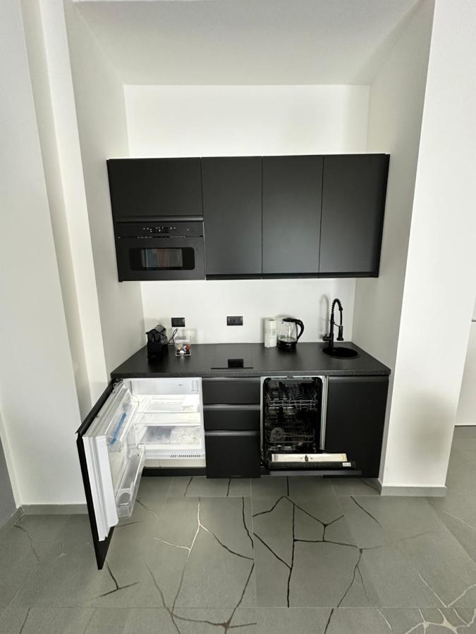 Casa Genovesi - Vicino Porta Nuova F.S. Appartement Turijn Buitenkant foto